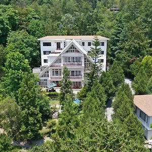 Meraki Holistic Wellness Retreat Hotel