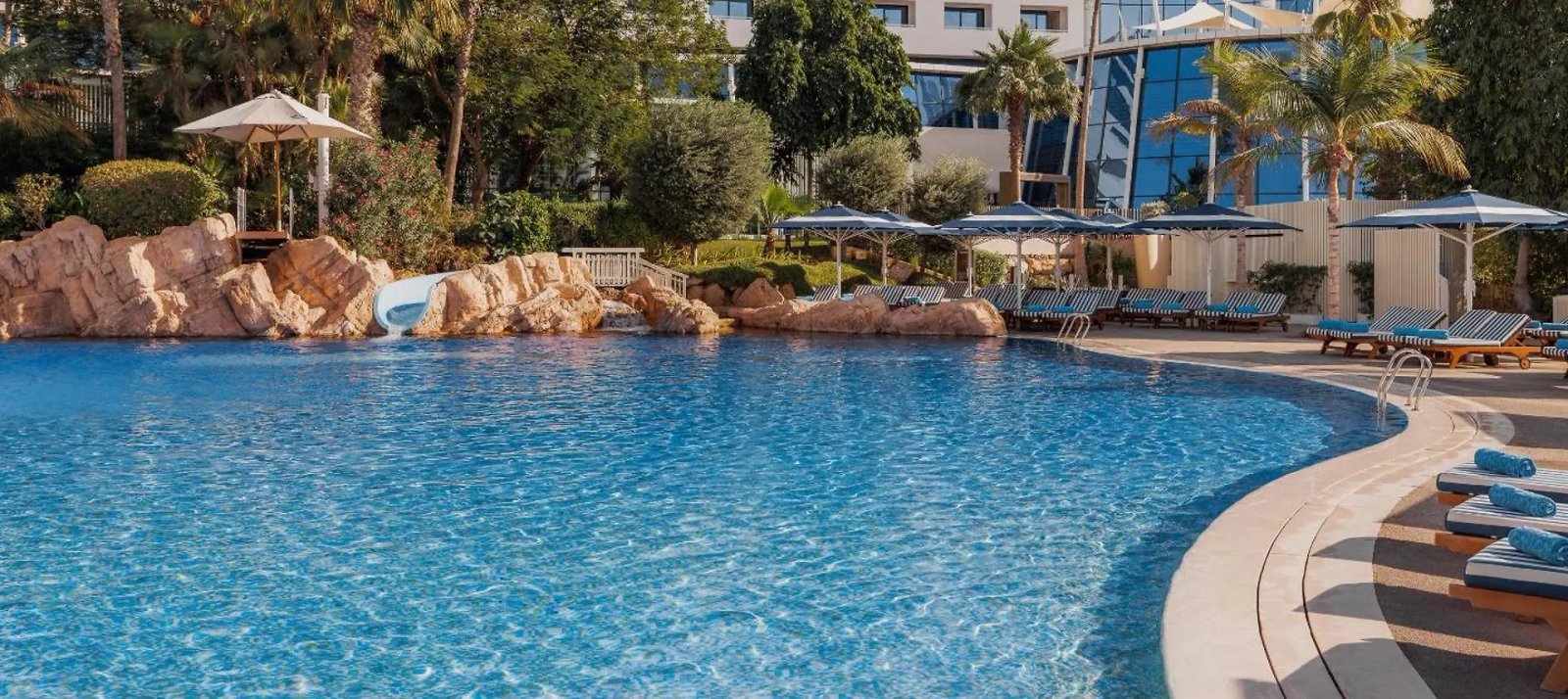 Jumeirah Beach Hotel Dubaj Üdülőközpont